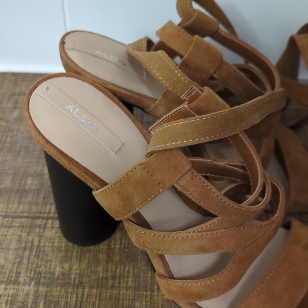 Aldo Leather Wrap Up Shoes - Picture 3 of 7